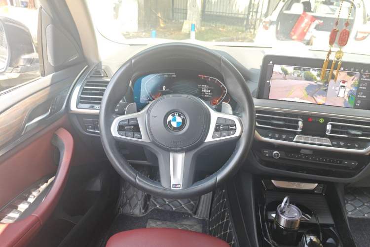 Used BMW X3 2022 Facelift xDrive30i Luxury Edition M Night Edition Package Steering Wheel