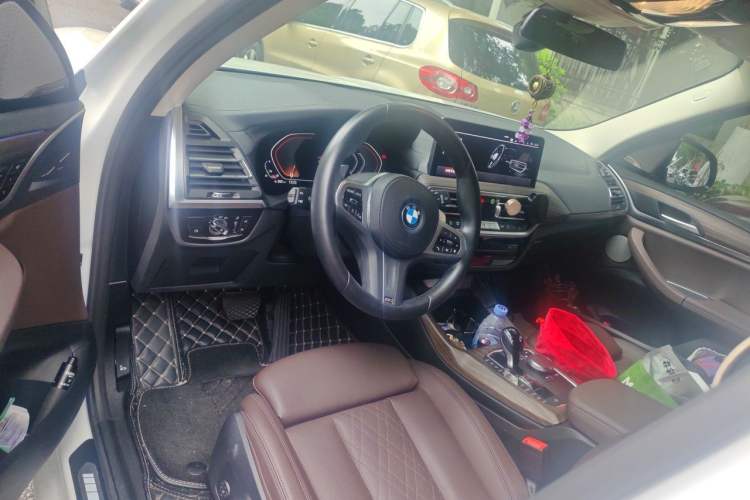 Used BMW X3 2022 Facelift xDrive30i Luxury Edition M Night Edition Package Steering Wheel