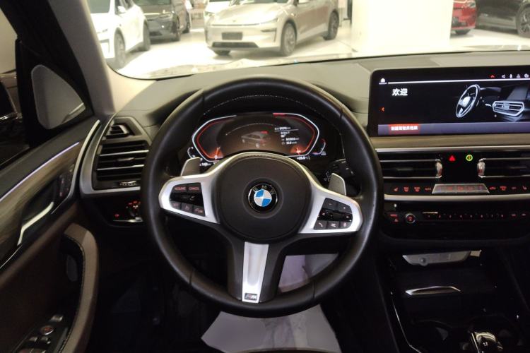 Used BMW X3 2022 xDrive30i Luxury Model M Night Sky Package Steering Wheel
