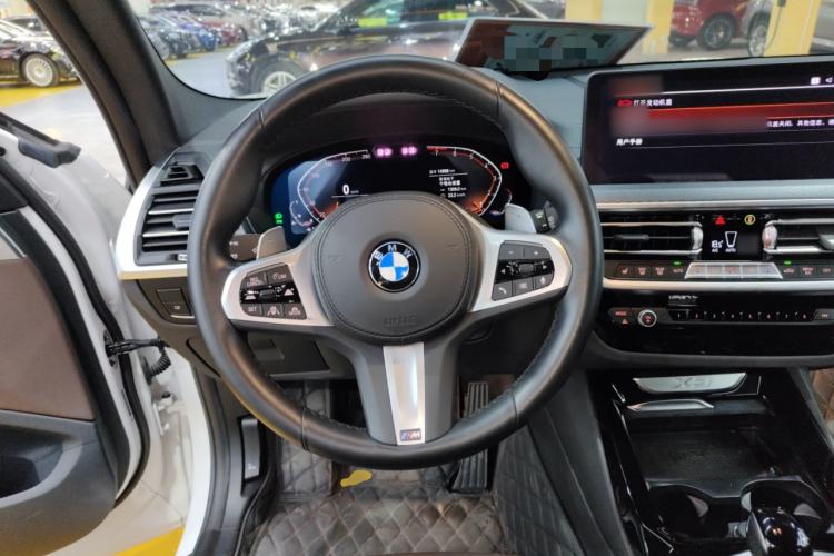 Used BMW X3 2022 xDrive30i Luxury Edition M Night Sky Package Steering Wheel