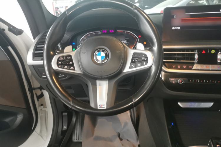 Used BMW X3 2022 Restyled xDrive30i Luxury Edition M Night Sky Package Steering Wheel