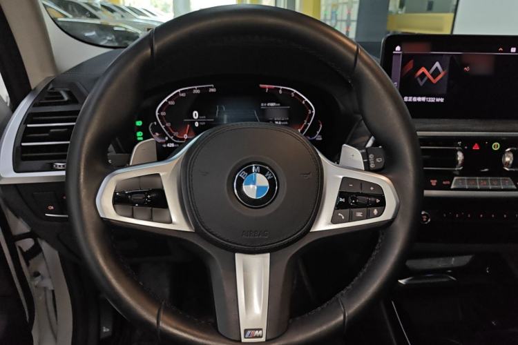 Used BMW X3 2022 xDrive30i Luxury Model M Night Sky Package Steering Wheel