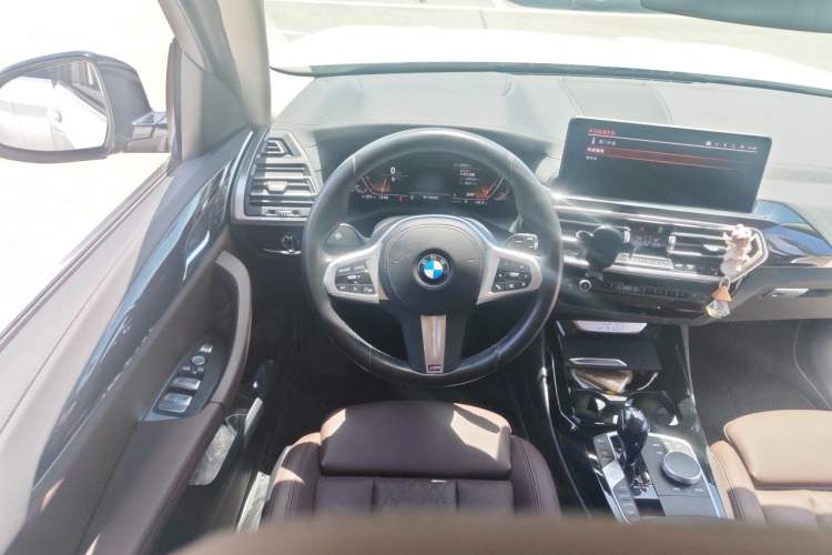 Used BMW X3 2022 xDrive25i M Sport Package Steering Wheel
