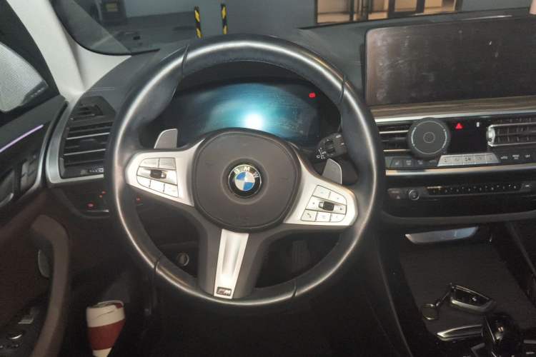 Used BMW X3 2022 Facelift xDrive30i Luxury Edition M Night Edition Package Steering Wheel