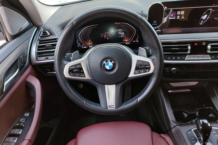Used BMW X3 2022 xDrive30i Luxury Model M Night Sky Package Steering Wheel