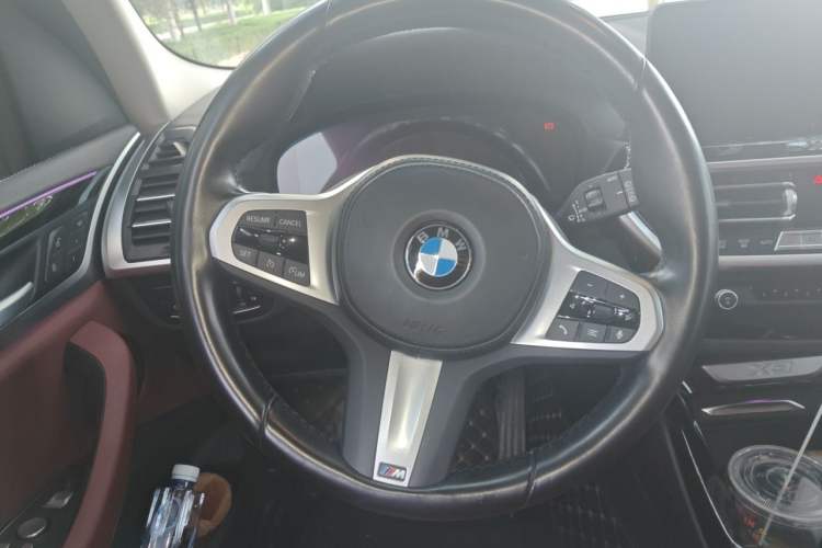 Used BMW X3 2022 xDrive25i M Sport Package Steering Wheel