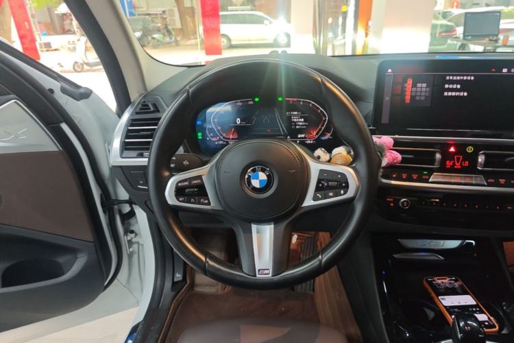 Used BMW X3 2022 xDrive25i M Sport Package Steering Wheel