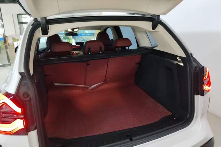 Used BMW X3 2022 xDrive30i Luxury Model M Night Sky Package Trunk