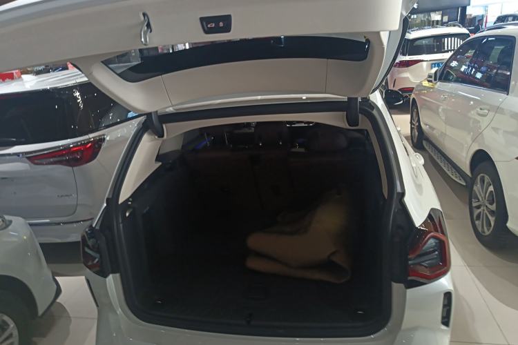 Used BMW X3 2022 Second Facelift xDrive30i Leading Edition M Night Sky Package Trunk