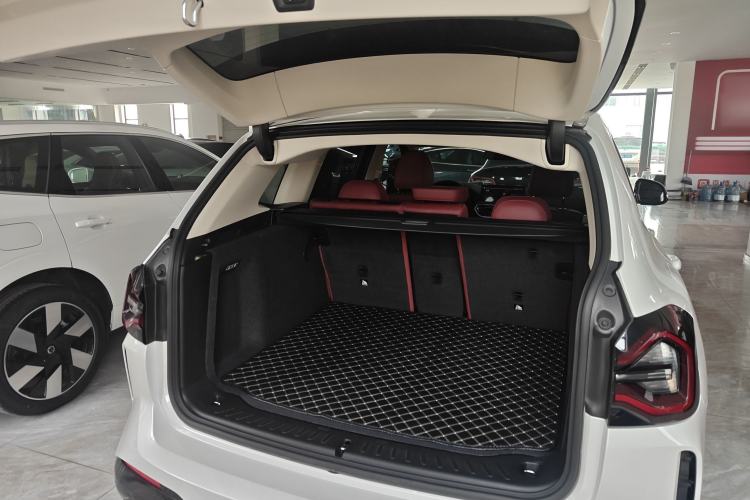Used BMW X3 2022 xDrive25i M Sport Package Trunk