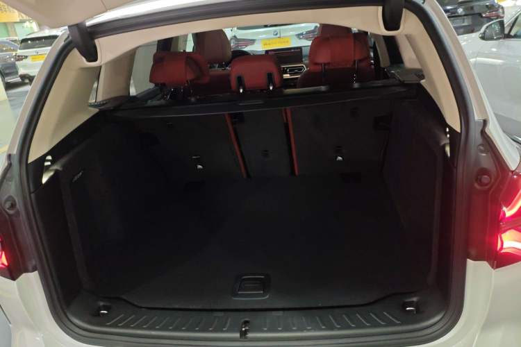 Used BMW X3 2022 Facelift xDrive30i Luxury Edition M Night Edition Package Trunk