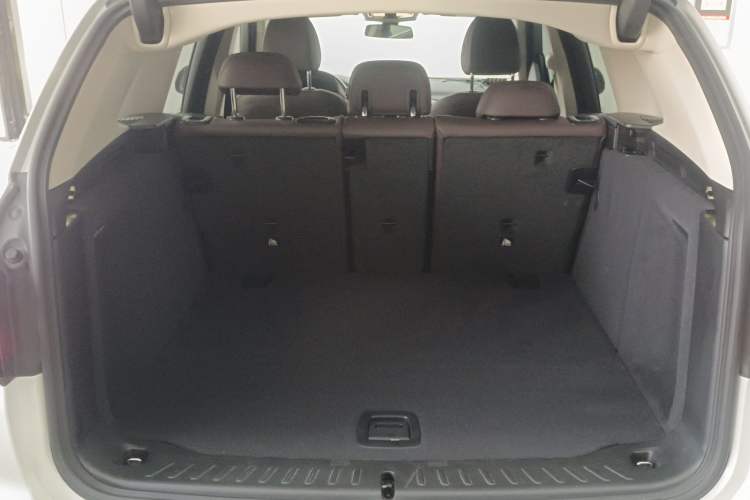 Used BMW X3 2022 Second Facelift xDrive30i Leading Edition M Night Sky Package Trunk