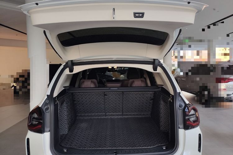 Used BMW X3 2022 Second Facelift xDrive30i Leading Edition M Night Sky Package Trunk