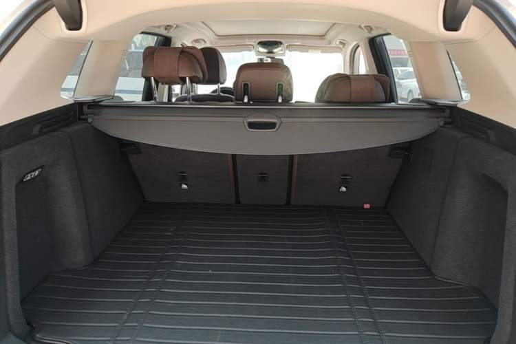 Used BMW X3 2022 xDrive25i M Sport Package Trunk
