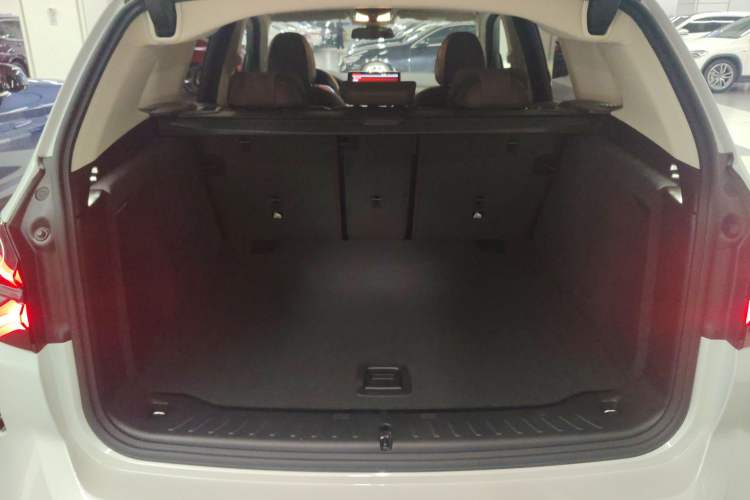 Used BMW X3 2022 Restyled xDrive25i M Sport Package Trunk