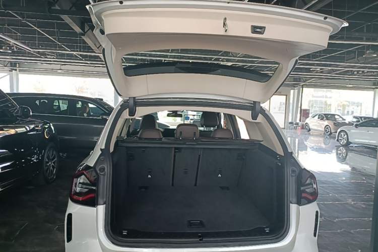 Used BMW X3 2022 xDrive25i M Sport Package Trunk