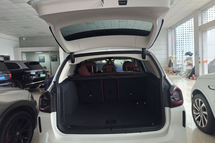 Used BMW X3 2022 Second Facelift xDrive30i Leading Edition M Night Sky Package Trunk