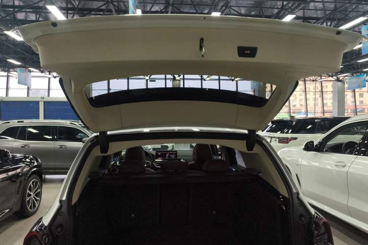 Used BMW X3 2022 xDrive25i M Sport Package Trunk
