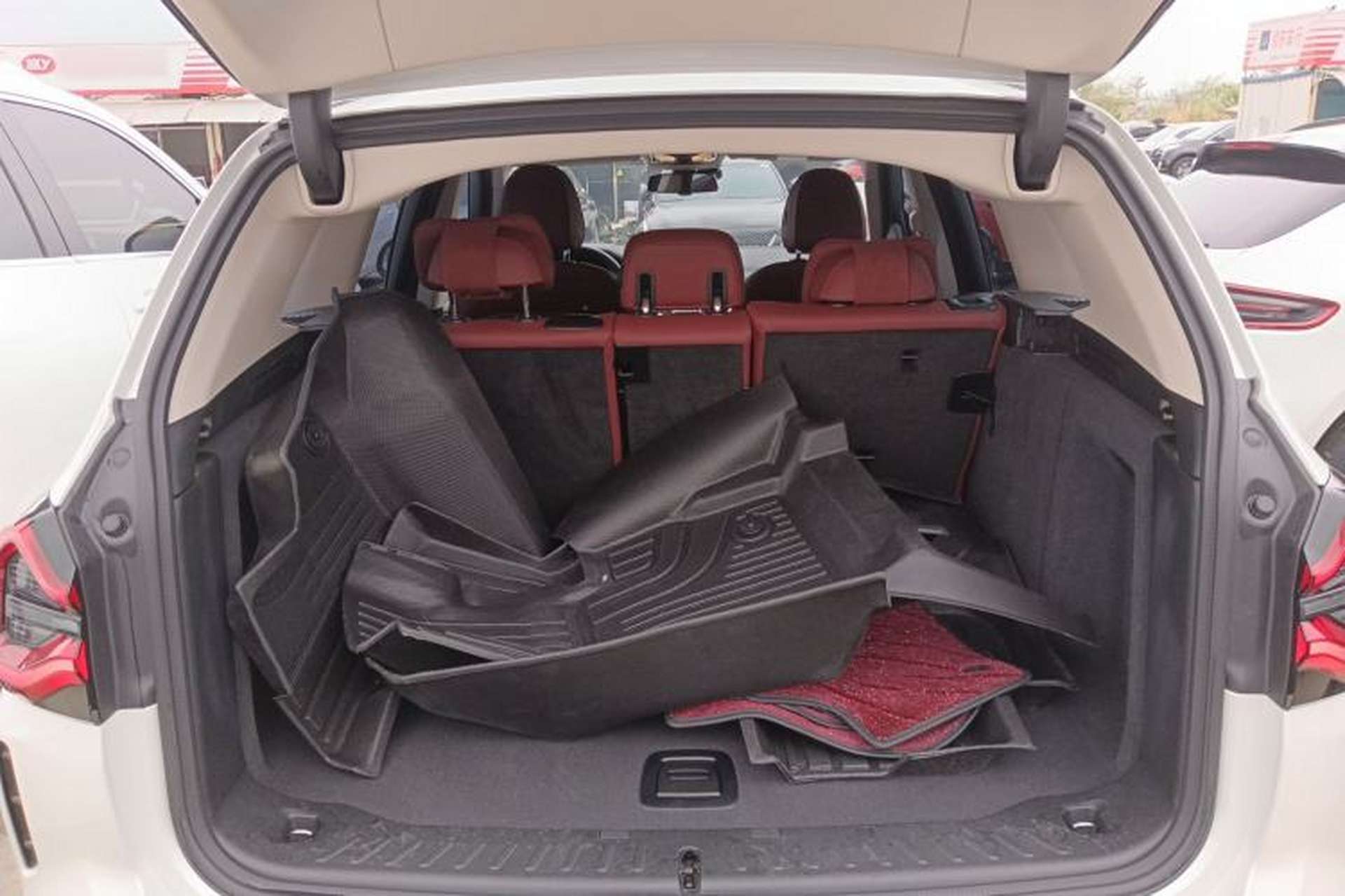 Used BMW X3 2022 Second Facelift xDrive30i Leading Edition M Night Sky Package Trunk