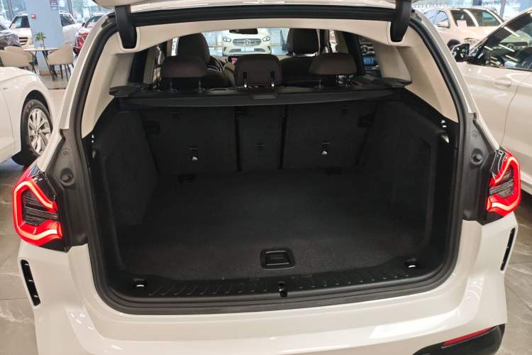 Used BMW X3 2022 Facelift xDrive30i Luxury Edition M Night Edition Package Trunk