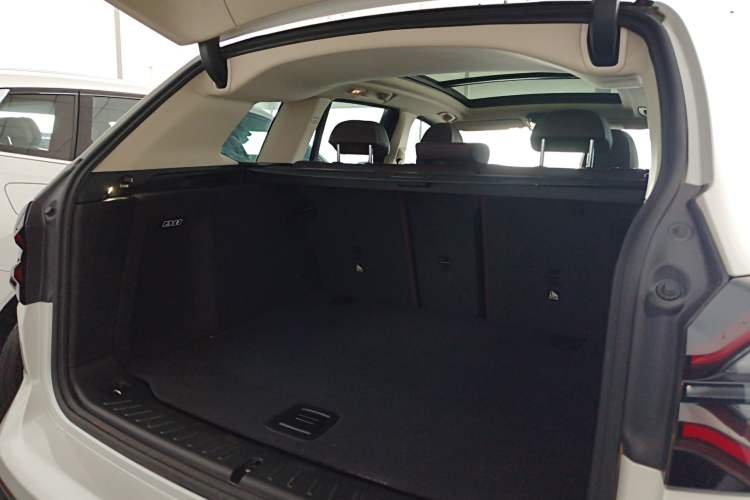 Used BMW X3 2022 Restyled xDrive25i M Sport Package Trunk