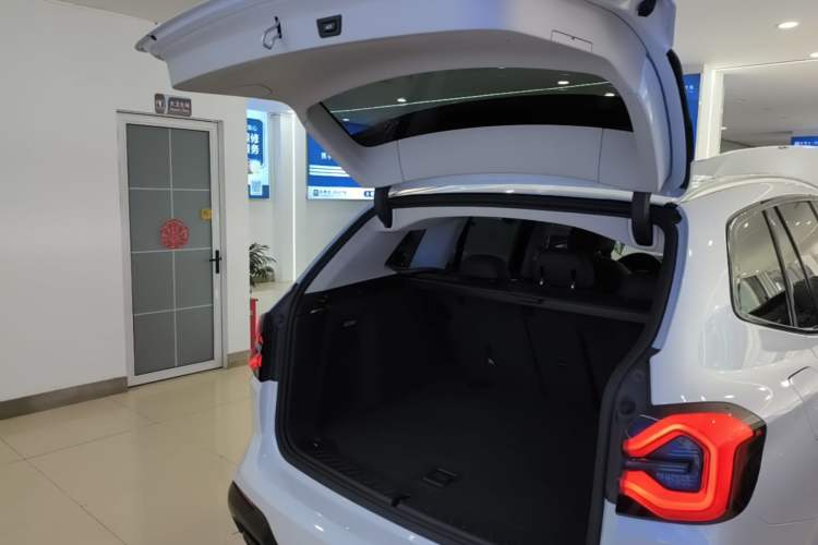 Used BMW X3 2022 xDrive25i M Sport Package Trunk