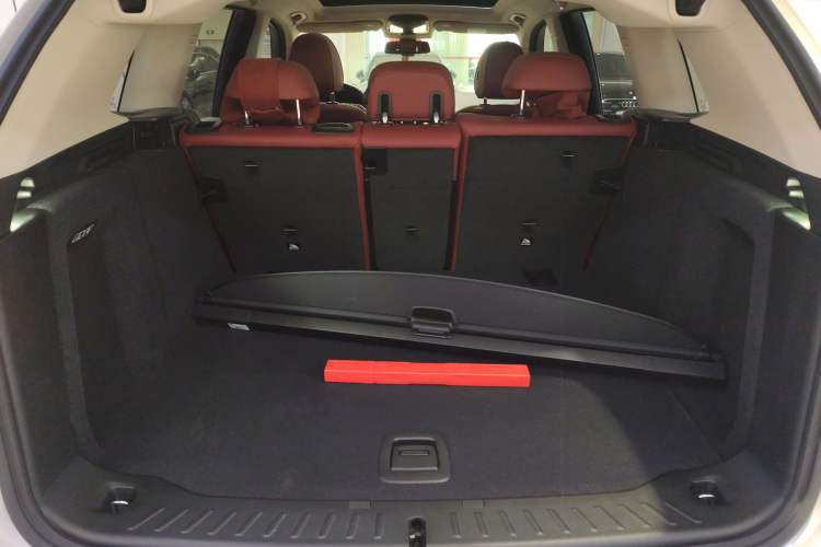 Used BMW X3 2022 xDrive25i M Sport Package Trunk