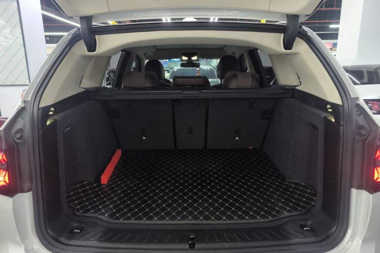 Used BMW X3 2022 xDrive30i Luxury Edition M Night Sky Package Trunk