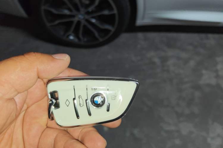 Used BMW X3 2022 Facelift xDrive30i Luxury Edition M Night Edition Package Vehicle Key