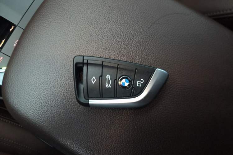 Used BMW X3 2022 Facelift xDrive30i Luxury Edition M Night Edition Package Vehicle Key
