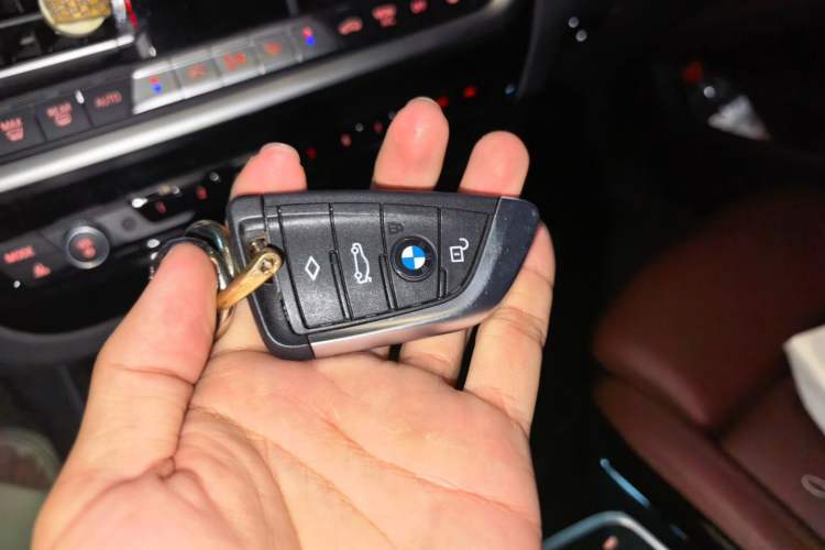 Used BMW X3 2022 Facelift xDrive30i Luxury Edition M Night Edition Package Vehicle Key