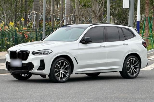 BMW X3 2022 xDrive30i Luxury Model M Night Sky Package مستعملة