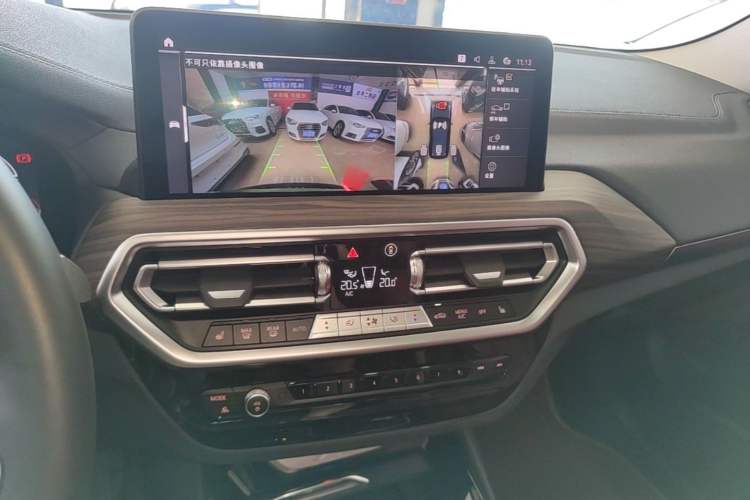 Used BMW X3 2023 Restyled xDrive30i Leading Edition M Night Sky Package Audio And AC Panel