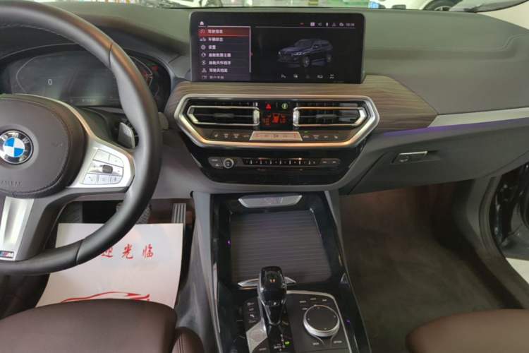 Used BMW X3 2023 Restyled xDrive30i Leading Edition M Night Sky Package Audio And AC Panel