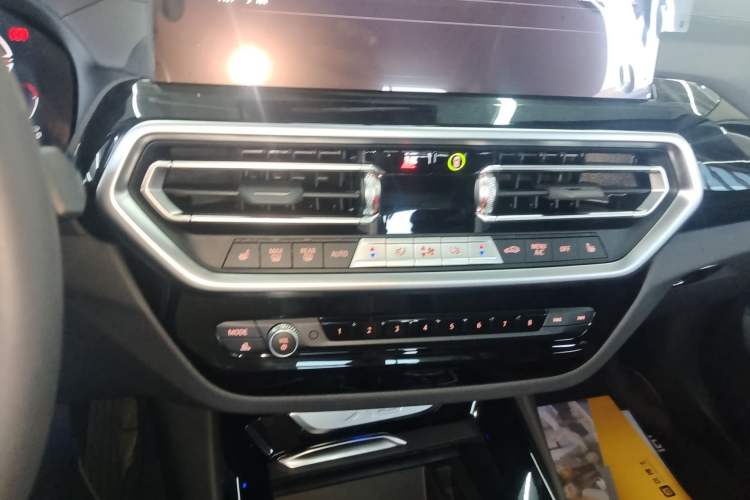 Used BMW X3 2023 xDrive25i M Sport Package Audio And AC Panel