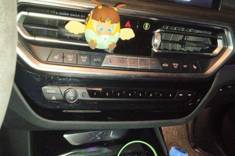 Used BMW X3 2023 Restyled xDrive30i Leading Edition M Night Sky Package Audio And AC Panel
