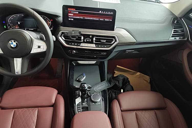 Used BMW X3 2023 Restyled xDrive30i Leading Edition M Night Sky Package Audio And AC Panel
