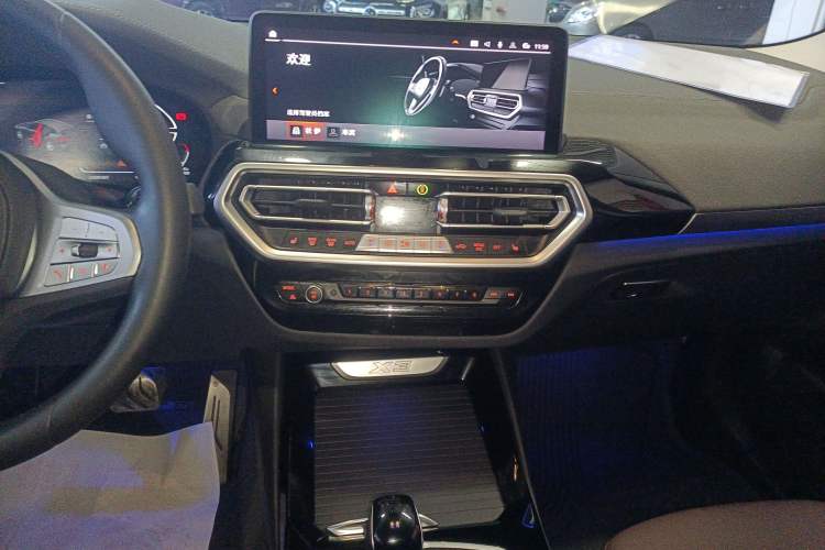 Used BMW X3 2023 xDrive25i M Sport Package Audio And AC Panel