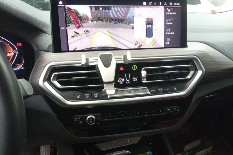 Used BMW X3 2023 Restyled xDrive30i Leading Edition M Night Sky Package Audio And AC Panel