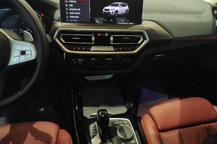 Used BMW X3 2023 Restyled xDrive30i Leading Edition M Night Sky Package Audio And AC Panel