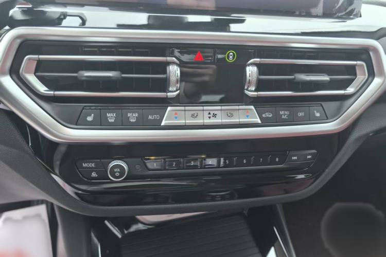 Used BMW X3 2023 xDrive25i M Sport Package Audio And AC Panel
