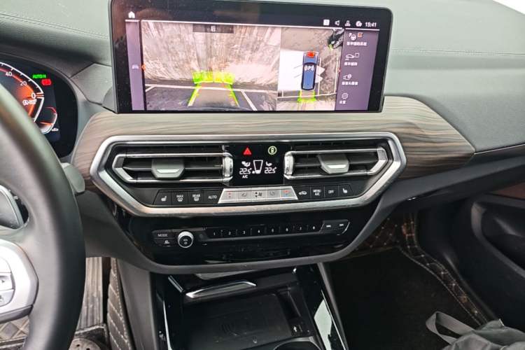 Used BMW X3 2023 Restyled xDrive30i Leading Edition M Night Sky Package Audio And AC Panel