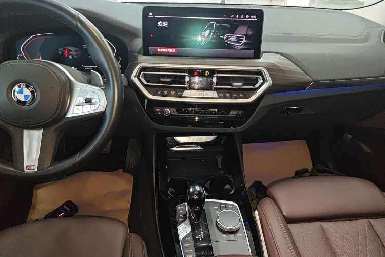 Used BMW X3 2023 Restyled xDrive30i Leading Edition M Night Sky Package Audio And AC Panel