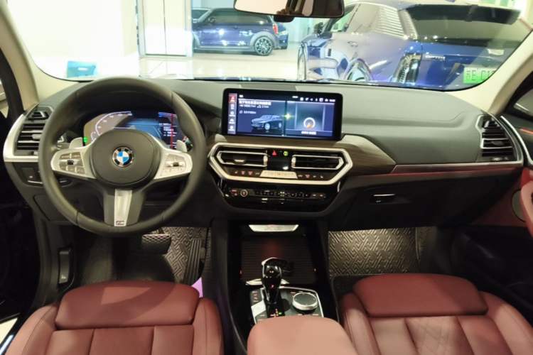 Used BMW X3 2023 Restyled xDrive30i Leading Edition M Night Sky Package Center Console