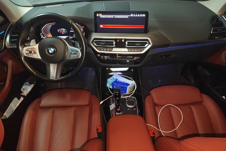 Used BMW X3 2023 xDrive30i Leading Model M Night Edition Package Center Console