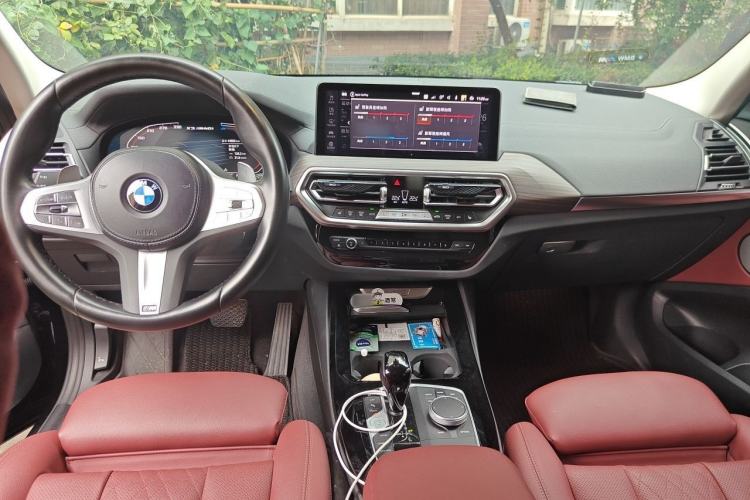 Used BMW X3 2023 xDrive30i Leading Model M Night Edition Package Center Console