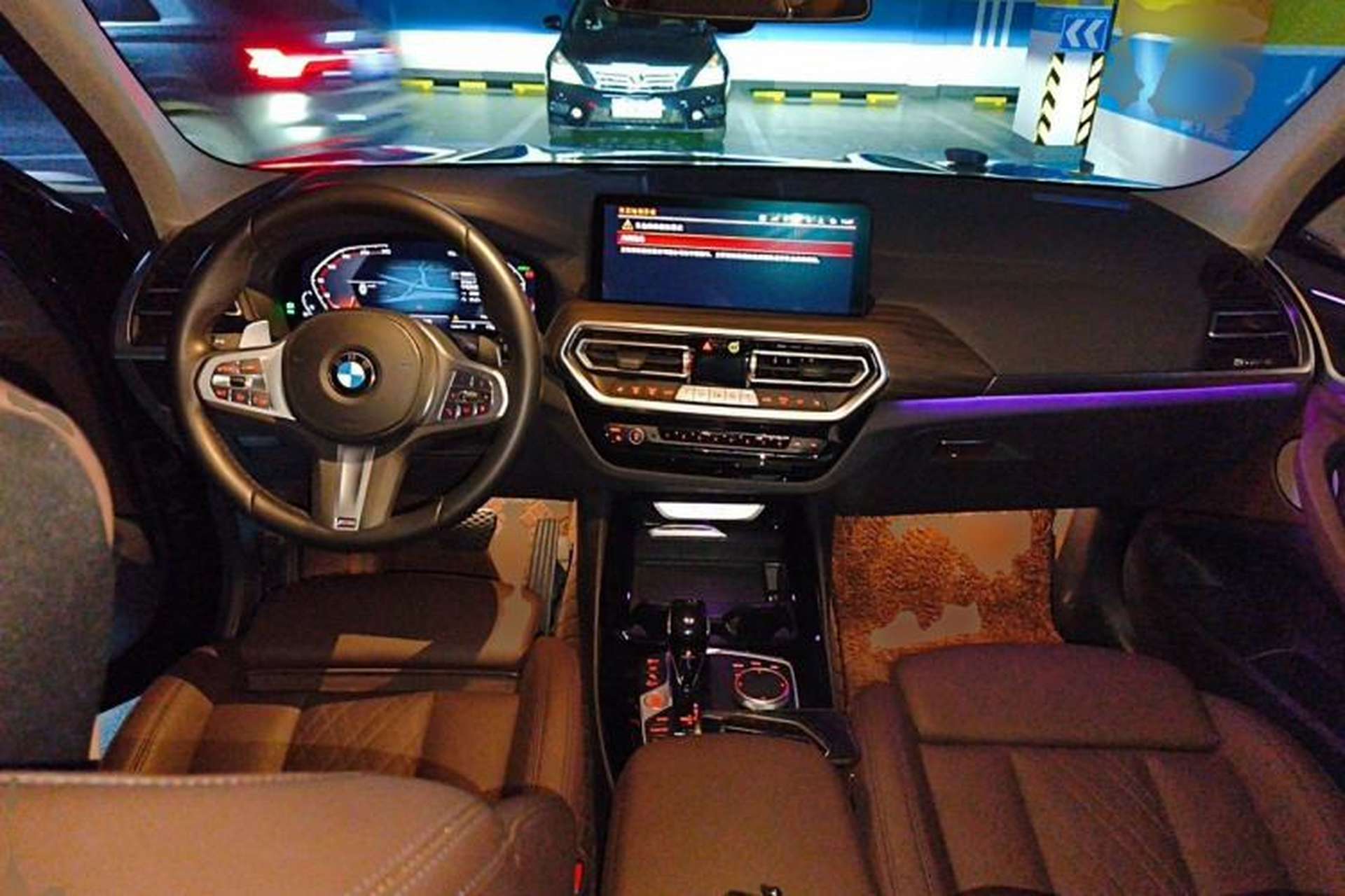 Used BMW X3 2023 xDrive30i Leading Model M Night Edition Package Center Console