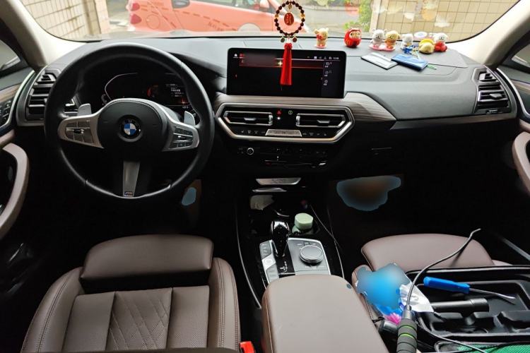 Used BMW X3 2023 Restyled xDrive30i Leading Edition M Night Sky Package Center Console