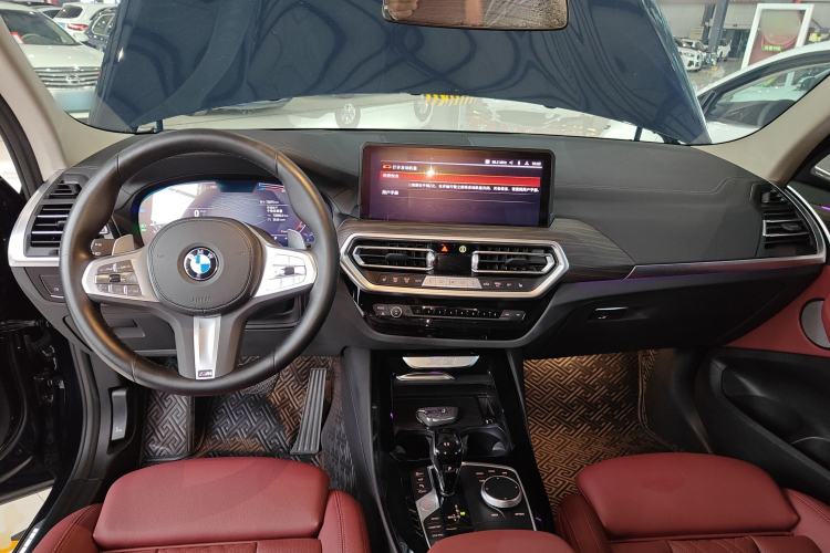 Used BMW X3 2023 xDrive30i Leading Model M Night Edition Package Center Console
