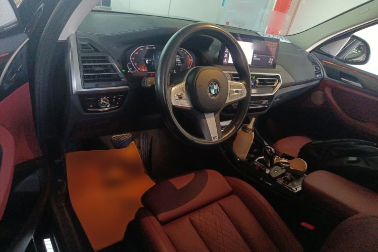 Used BMW X3 2023 xDrive30i Leading Model M Night Edition Package Center Console